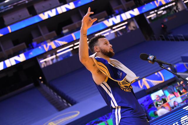 刘铮因崴脚缺阵 袁堂文肌腱撕裂需修养一个月