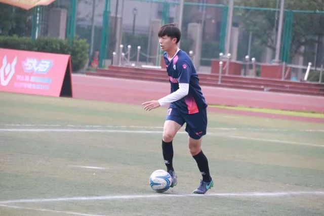 稀缺的郑钦文 中国体育国际化偶像有几个